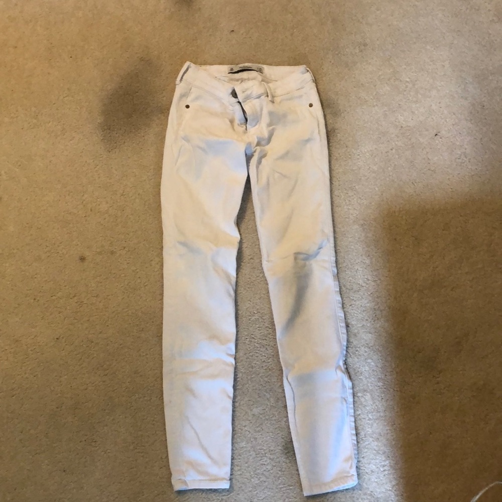 Abercrombie white skinny jeans